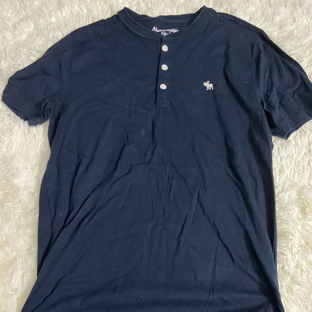 guys a & f blue t shirt